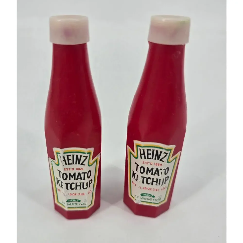 Vintage Heinz Salt & Pepper Shakers Tomato Ketchup Bottles Plastic Retro Kitchen